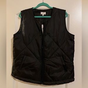 Black zipper vest: Socialite. S/M Size.